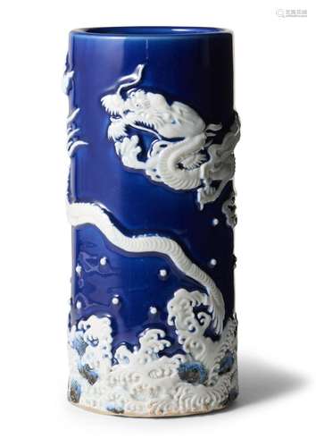 A JAPANESE HIRADO DRAGON VASE EDO PERIOD (1603-1867), CIRCA ...