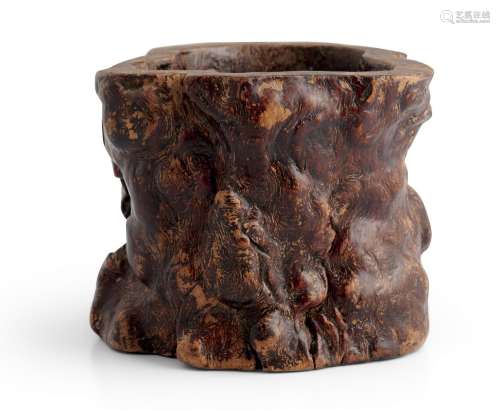 A CHINESE ROOTWOOD BRUSHPOT QING DYNASTY (1644-1912)