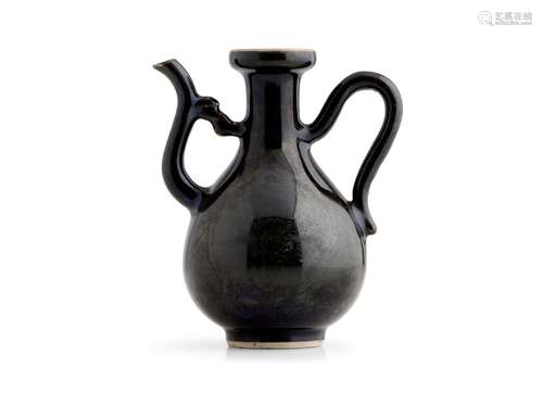 A CHINESE MIRROR BLACK WINE EWER QING DYNASTY (1644-1912), K...