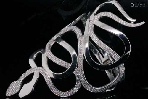 Messika 3.50ctw Diamond and 18K Snake Duetto Bracelet