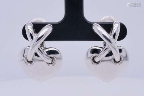 Chaumet Solid 18K White Gold 1" Heart Ear Clips