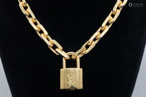 Louis Vuitton LV Edge Cadenas Necklace (Never Worn)