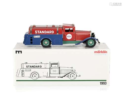 Märklin (Allemagne), série "Metall", camion citern...