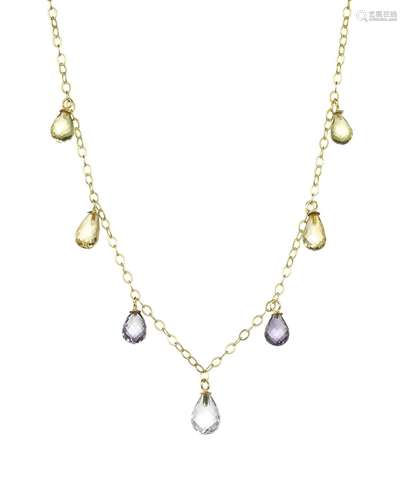 *Collier retenant des perles en briolette de cristal de roch...