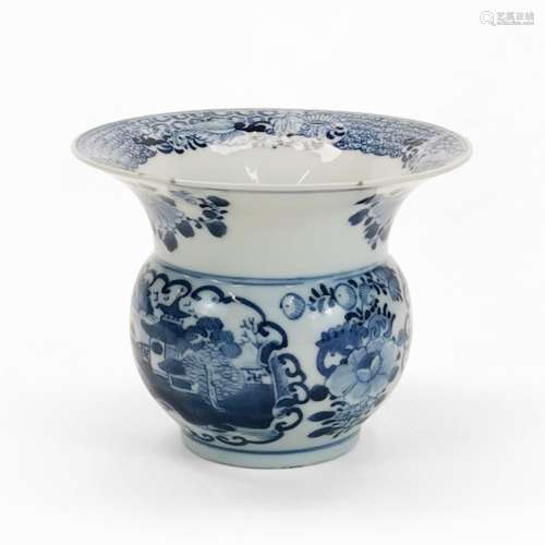 Vase à col évasé, Chine, XIXe-XXe s<br />
Porcelaine bleu bl...