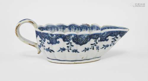 Saucière, Chine, Compagnie des Indes, XVIIIe s<br />
Porcela...