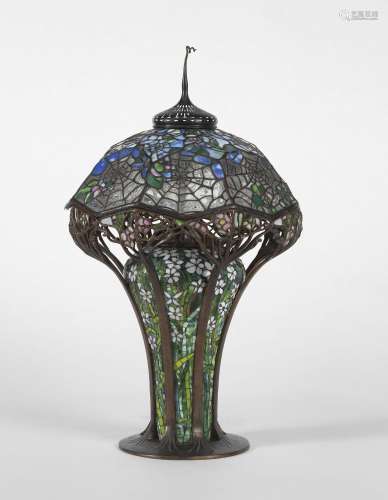 Spider web lampe dans le style de Tiffany Studios, New York ...