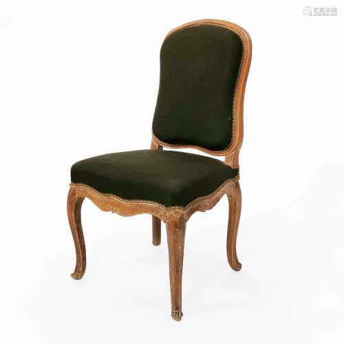 Chaise d'époque Louis XV<br />
Tissu vert olive