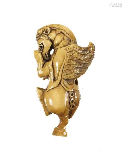 Netsuke en ivoire représentant un cheval ailé, Japon, époque...