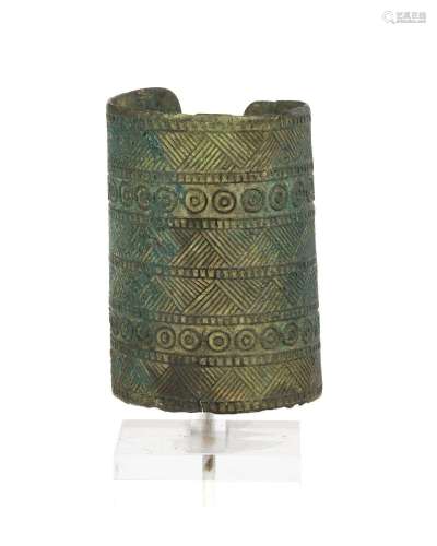 Bracelet rigide en bronze, probablement Birmanie, antique, d...