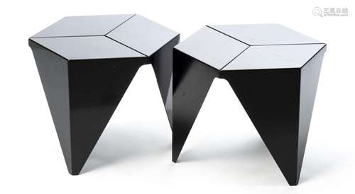 Isamu NOGUCHI (1904-1988), Paire de tables modèle " Pri...