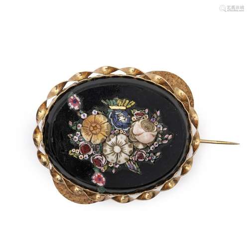 18kt rose gold with floral motif brooch