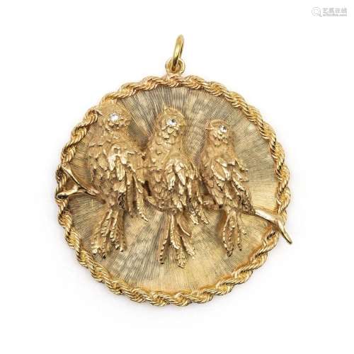 14kt yellow gold doves shaped pendant