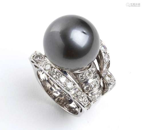 Tahitian pearl diamond gold band ring