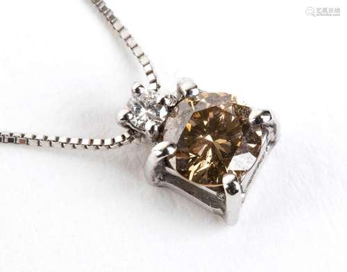 Diamond pendant necklace