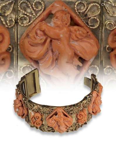 Cerasuolo coral cameo  - gold bracelet - late 19th century