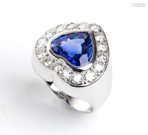 Blue sapphire diamond gold ring