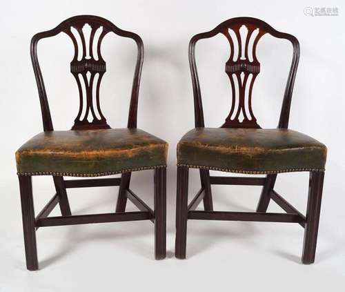 PAIR 18TH-CENTURY HEPPLEWHITE SIDE CHAIRS