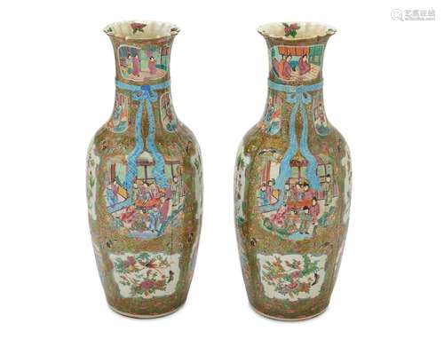 A pair of Chinese Rose Medallion vases