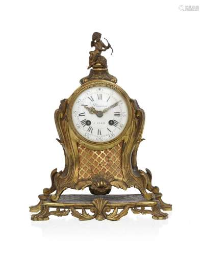 Pendule de style Louis XV, fin du XIXe s., en bronze doré et...