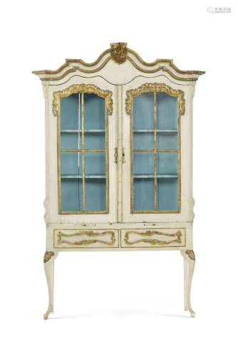 Vitrine, Venise, fin XIXe s., début XXe s., en bois sculpté ...