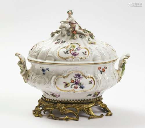 A tureen - Meissen, 3rd quarter of the 18th century