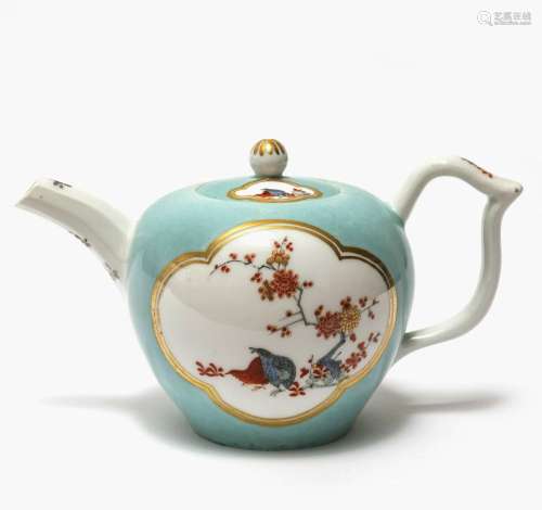 A small teapot - Meissen, circa 1745