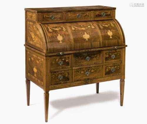 A cylinder bureau - Probably Westphalia, circa 1800