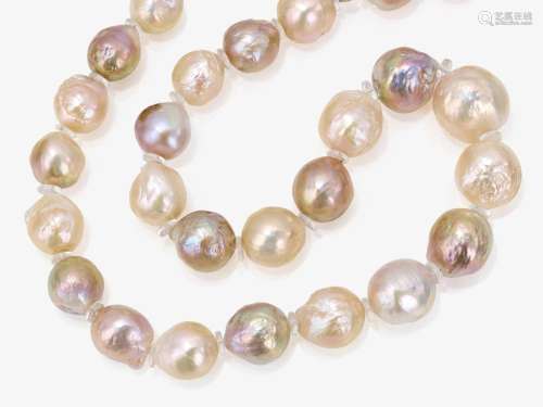 A South Sea cultured pearl necklace - SCHÖFFEL