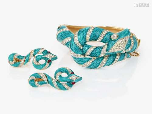 A set consisting of a bangle and a pair of ear clips - USA, ...