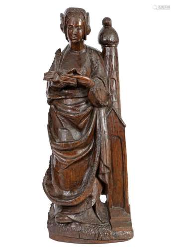 Sainte Barbe en chêne sculpté//R//Travail du XVIe siècle//R/...