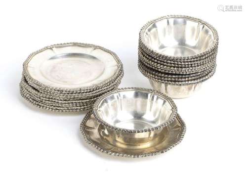 Set of 12 silver bowls with dish - Milan 1935-1945, silversm...