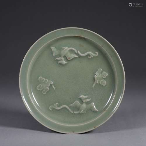 A Longquan kiln phoenix bird porcelain plate