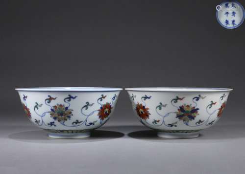 A pair of doucai flower porcelain bowls