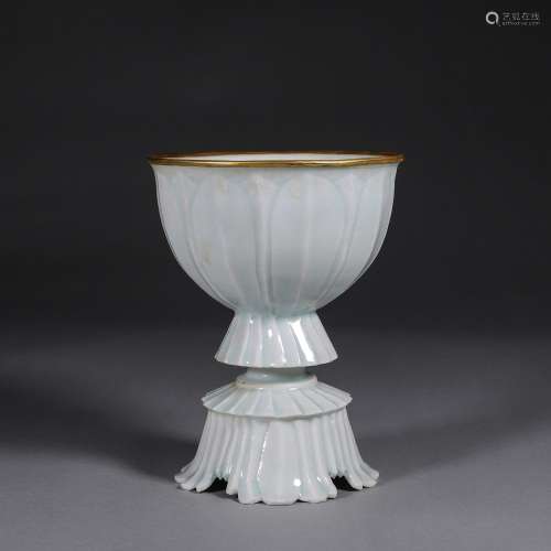 A Hutian kiln porcelain lotus petal cup