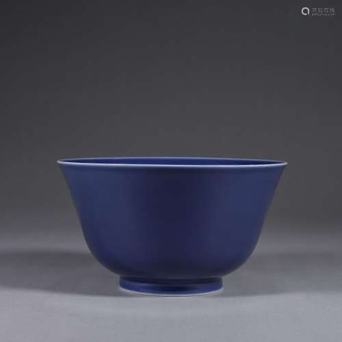A deep blue glaze porcelain bowl