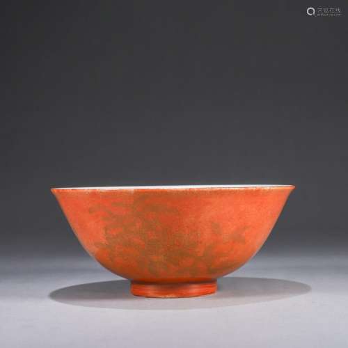 An iron red gilt peach porcelain bowl