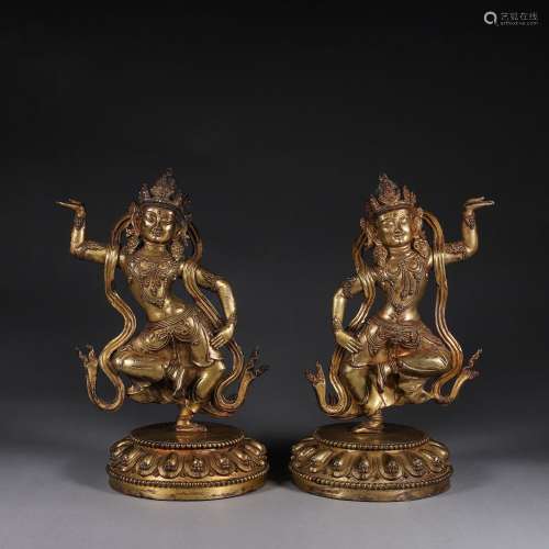 A pair of gilding copper buddha statues