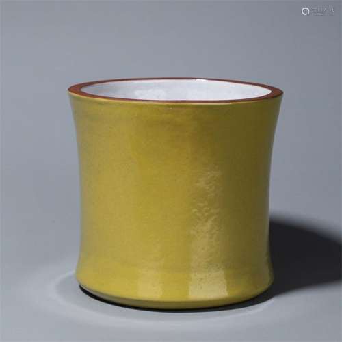 A yellow glaze Yixing clay brush pot