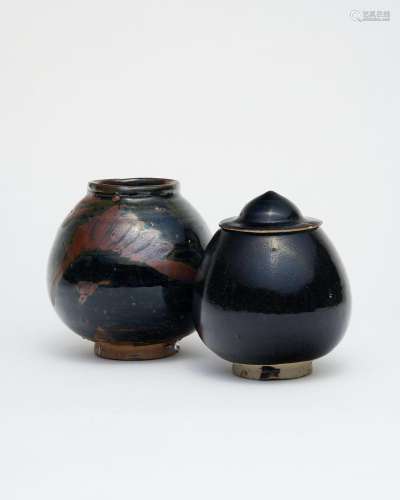 Two black-glazed jars 12th/13th century (3)