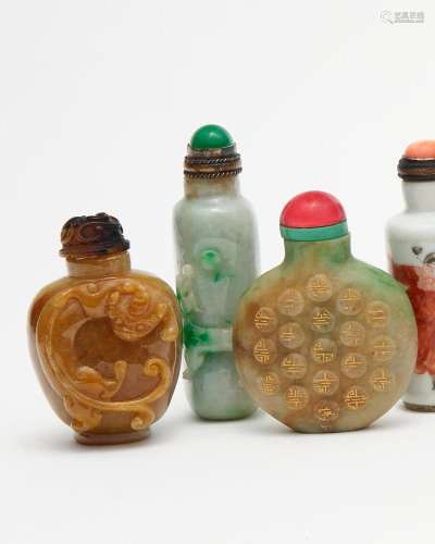 Three jadeite snuff bottles 19th/ 20th century (3)