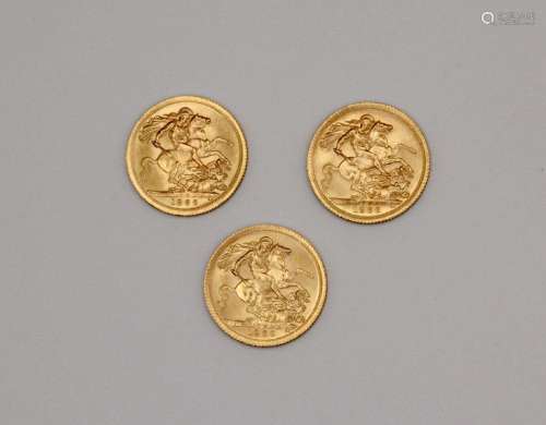 Three British gold Sovereigns each dated 1966.