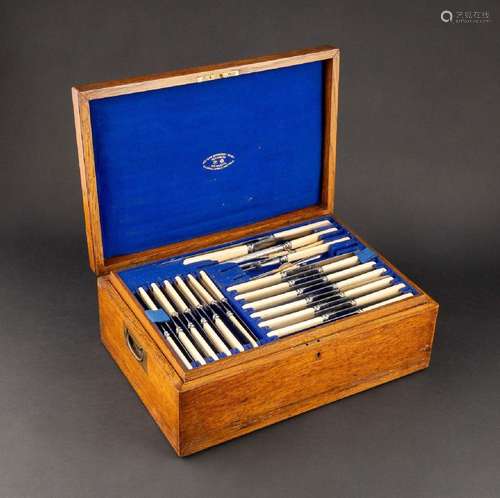 A cased silver plated flatware