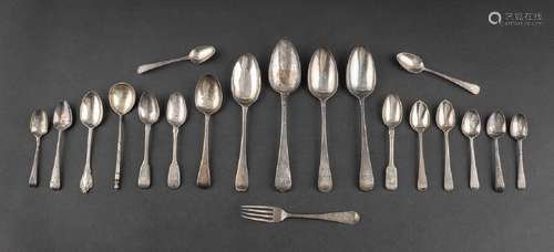 Various sterling spoons, Georgian and later. 541 gms. 17.3 t...