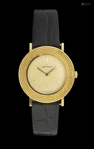 Harry Winston, montre ronde mécanique<br />
Cadran, aiguille...