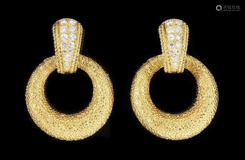 Van Cleef & Arpels, clips d'oreilles sertis de diamants ...