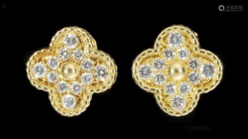 Van Cleef & Arpels, Alhambra, clips d'oreilles trèfles p...