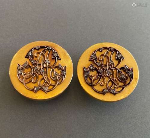 Paire de boutons de plastron en or jaune et or rose 18k (750...