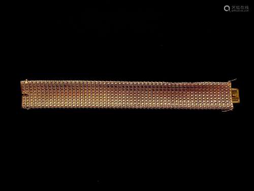 Bracelet ruban en or jaune 18k (750 millièmes) formé d`une m...