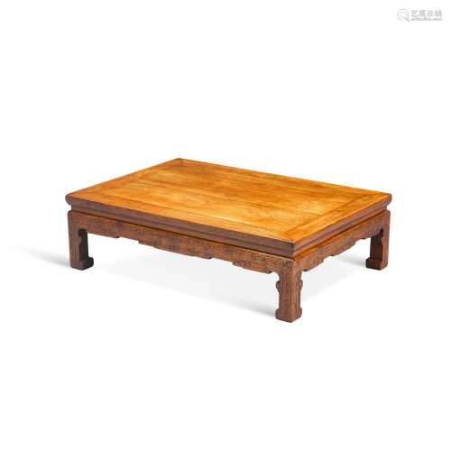 A huanghuali Kang table, 17th/18th century | 明末 黃花梨束腰...